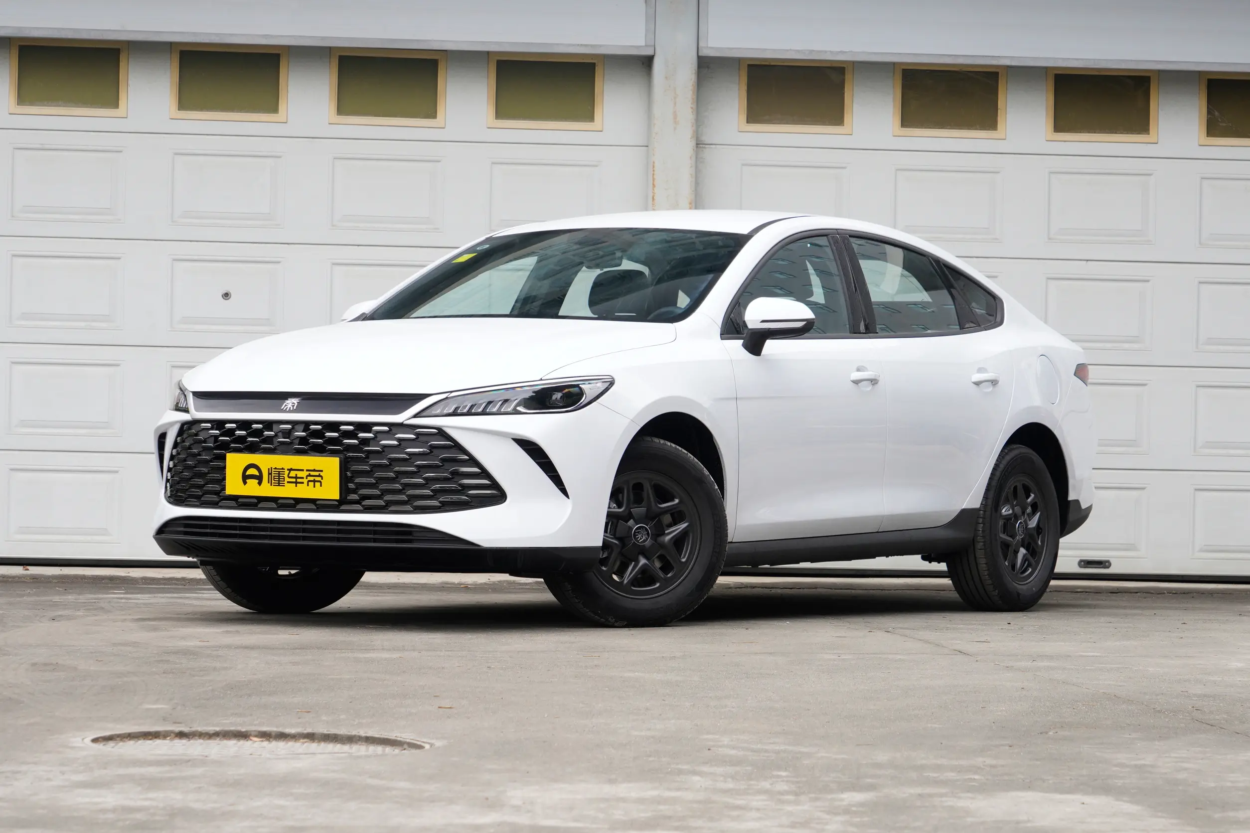 
2026 BYD Qin PLUS DM-i 128KM Progressive Edition full									