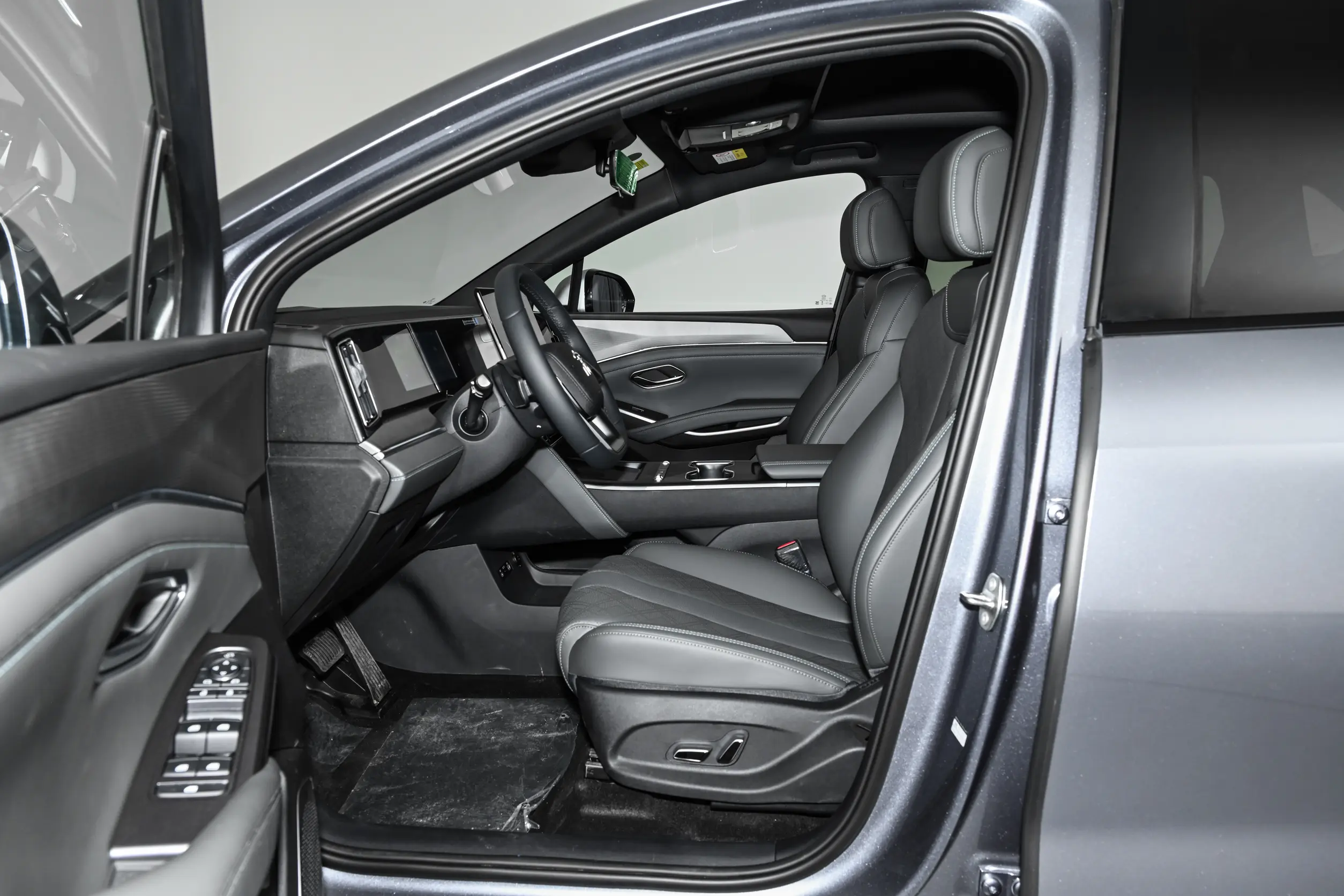 
2026 BYD Song L DM-i 130KM Premium full									