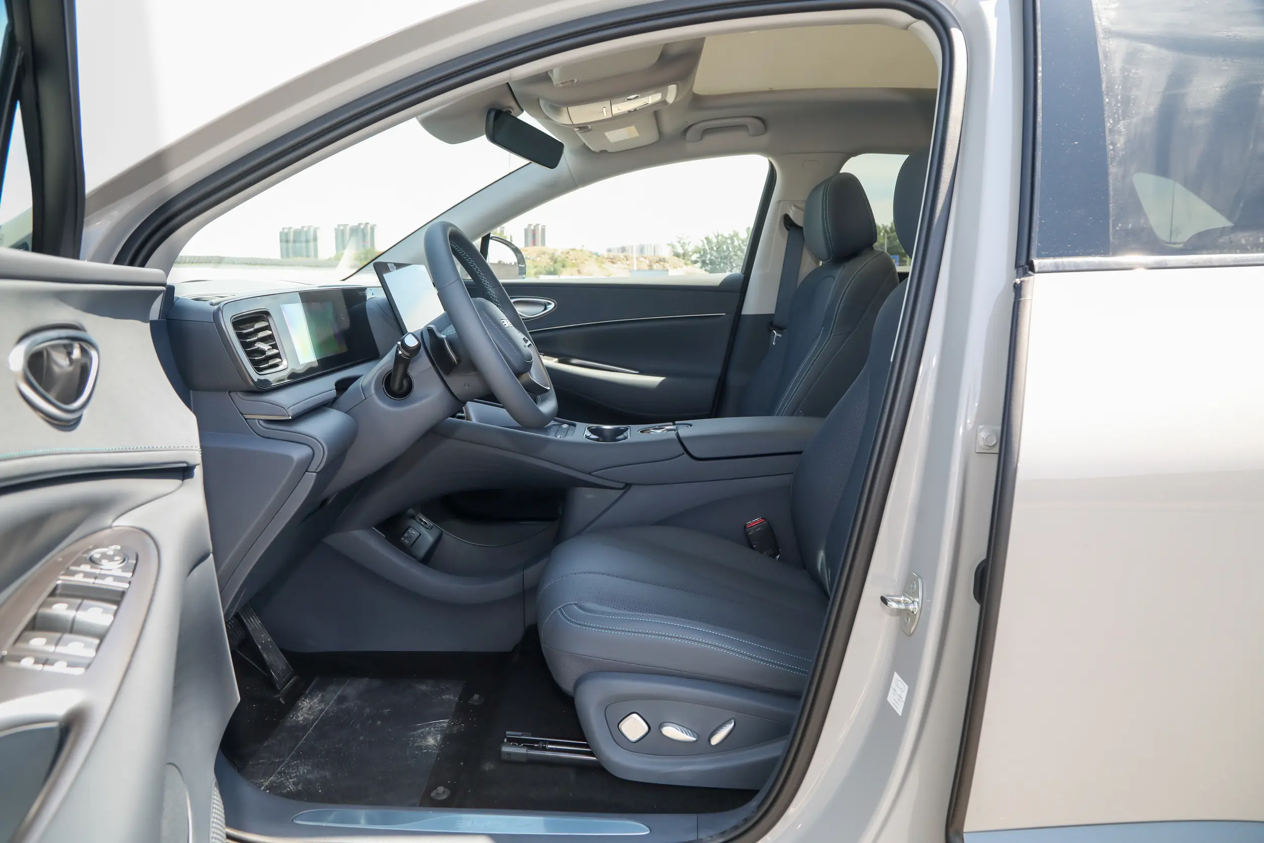 
BYD Sealion 06 DM-i 2026 310 Flagship Edition full									