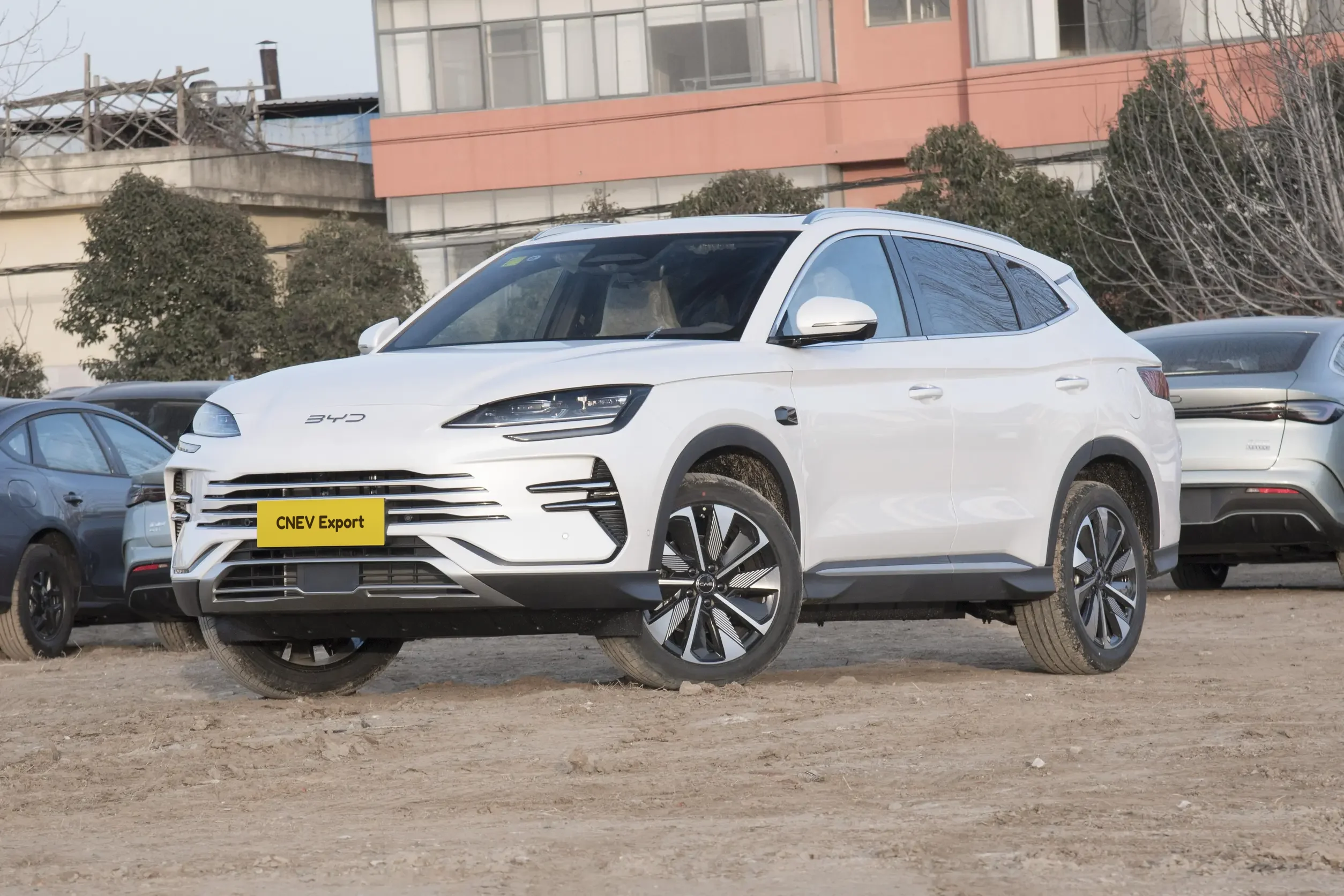 
BYD Song PLUS DM-i 2025 Smart Driving Edition 112KM Premier full									