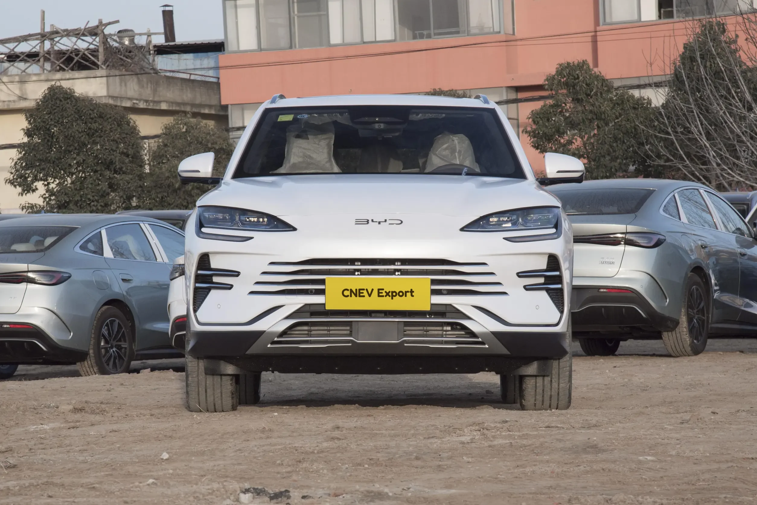 
BYD Song PLUS DM-i 2025 Smart Driving Edition 112KM Premier full									