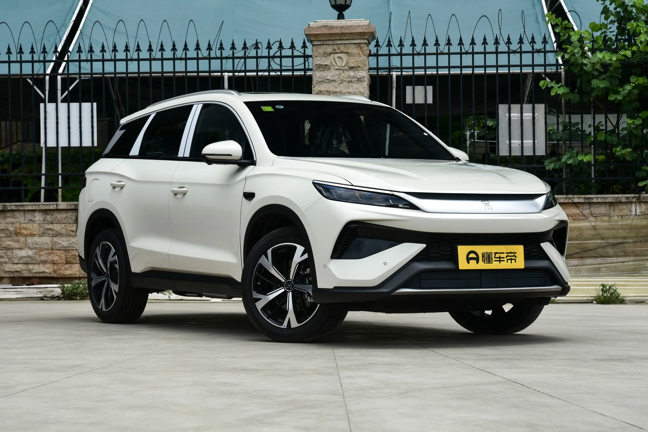 
BYD Song Pro DM-i 2026 Feichi Edition 220KM Chaoyue full									