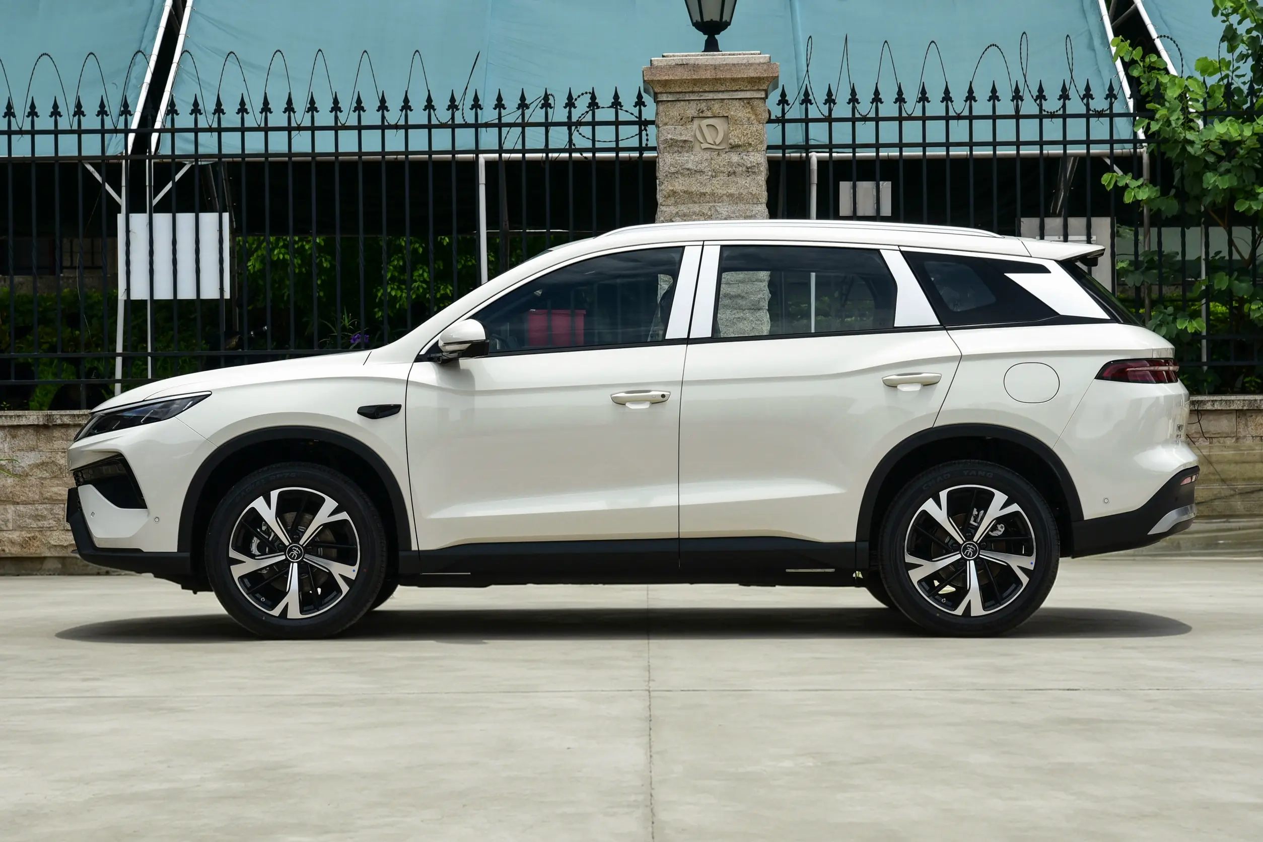 
BYD Song Pro DM-i 2026 Feichi Edition 220KM Chaoyue full									