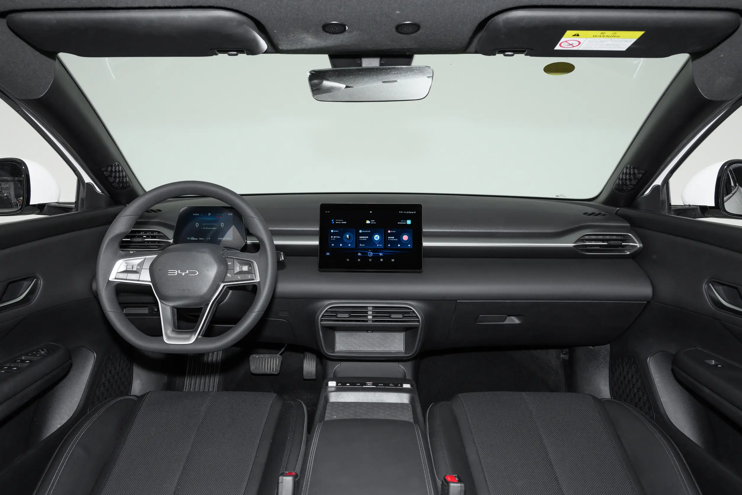 
BYD e7 2025 520km Smart Edition full									