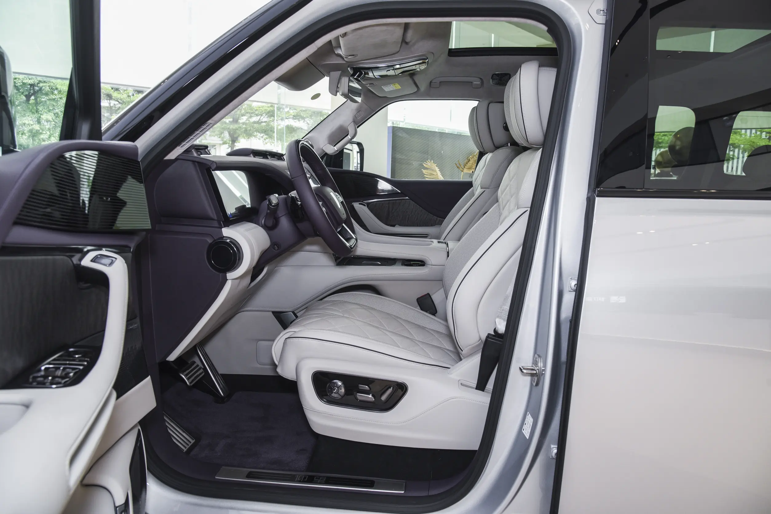 
Yangwang U8 2026 Standard Edition full									
